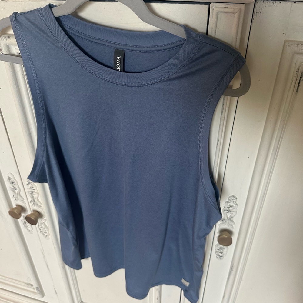 Vuori Energy Top Long in Smoke Blue Size XL